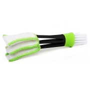 Brosse double face pour bouches d'aération